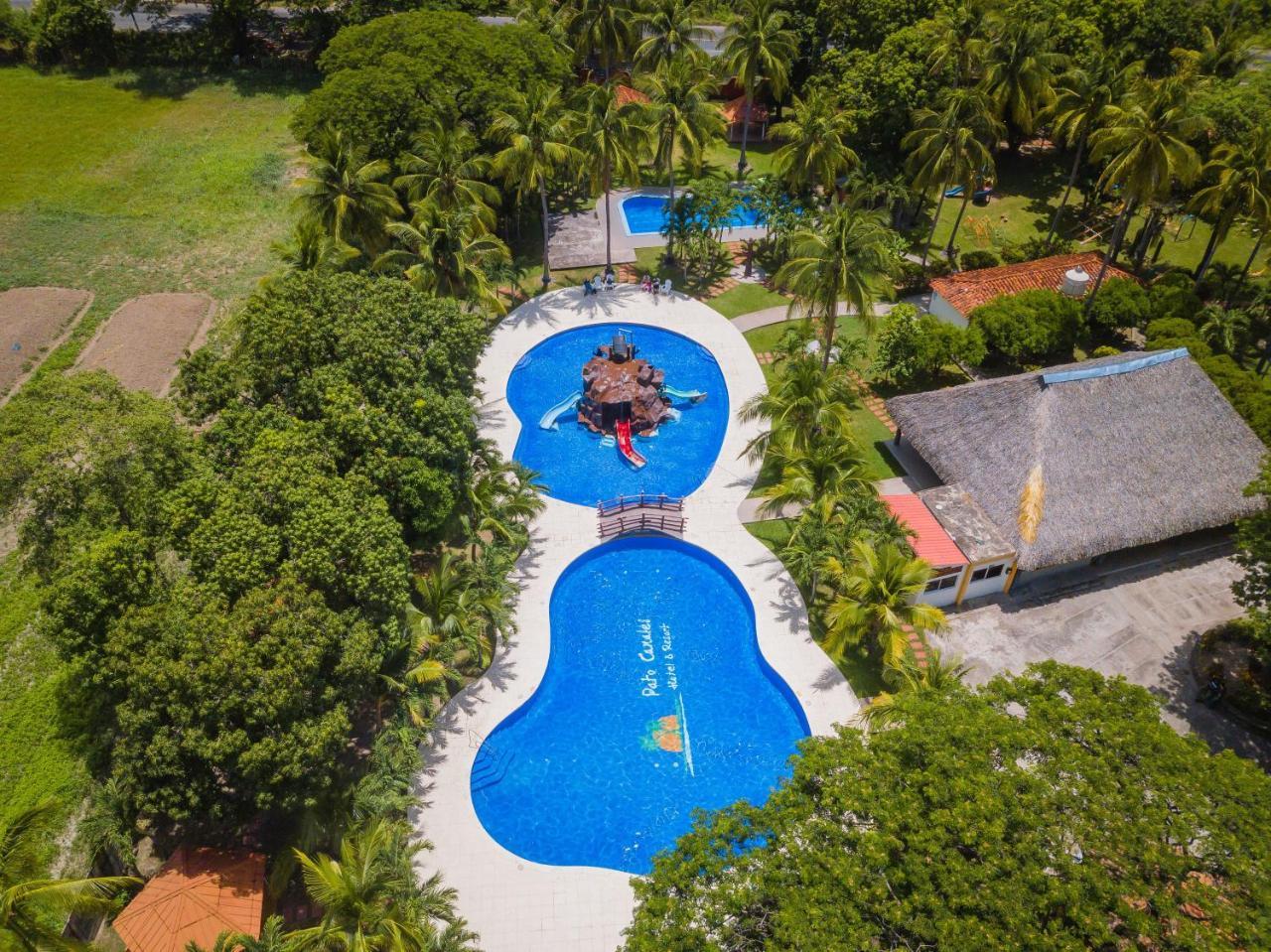 Pato Canales Hotel&Resort San Luis Esterno foto